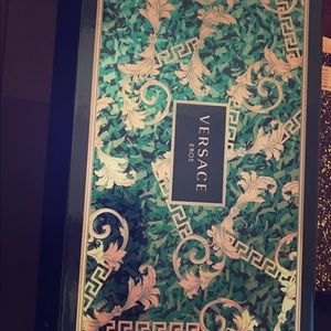 Versace Eros GIFT SET Men 3.4 Oz EDT new